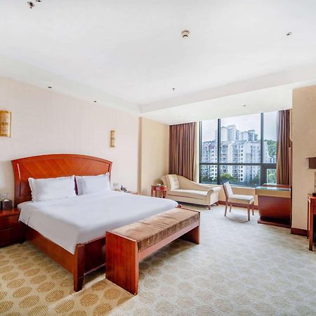 Hotel Ramada Plaza By Wyndham Chongqing West Extérieur photo