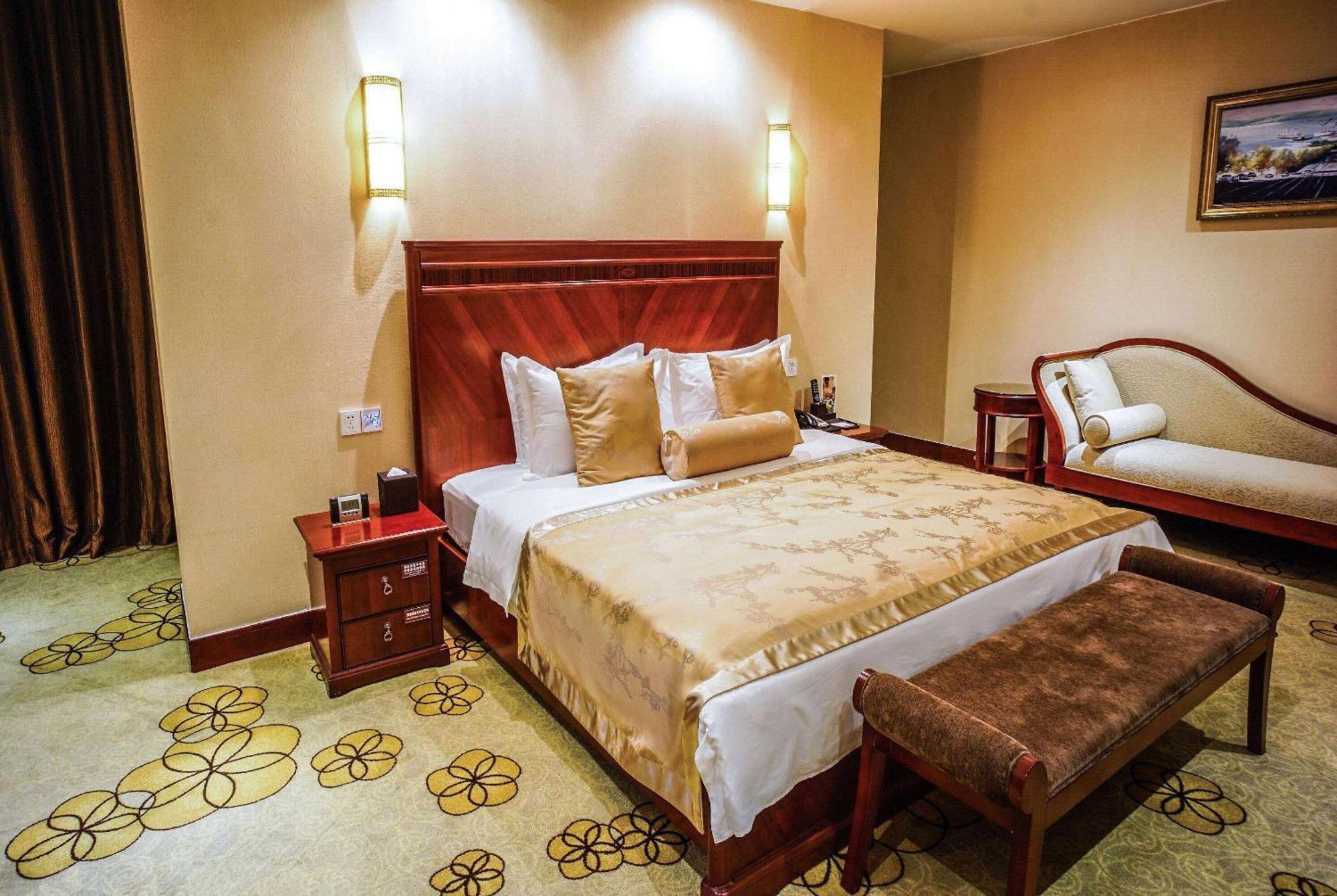 Hotel Ramada Plaza By Wyndham Chongqing West Extérieur photo