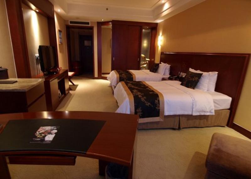 Hotel Ramada Plaza By Wyndham Chongqing West Extérieur photo